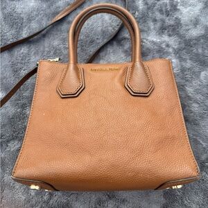Michael Kors Tan Leather Satchel W/ Gold Hardware ✨🤎
